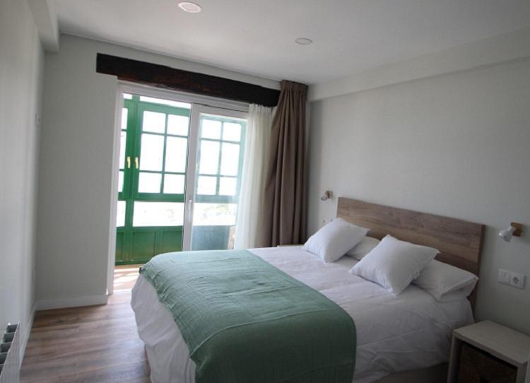 Apartamentos El Muelle 柯米拉斯 外观 照片